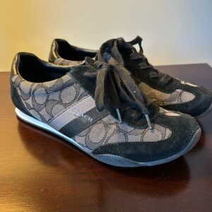 Coach Kelson Signature Logo Sneakers women’s size 6B